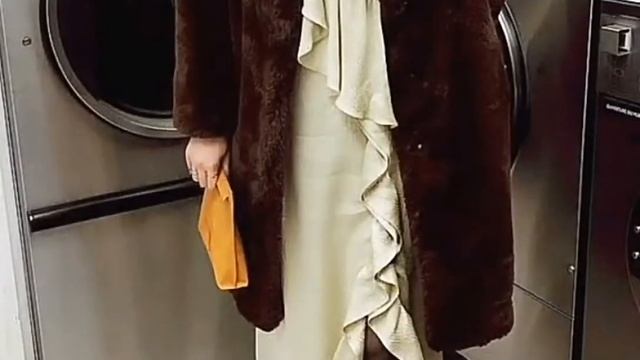 Платье из пайеток вещи с пайетками Как носить пайетки каждый день смотреть онлайн