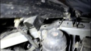 Nissan JUKE 1,6 Ниссан Жук 2011 года Замена лампы фары