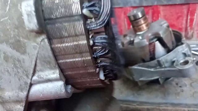 Что будет если перегрузить генератор мощными потребителями или устроить короткое замыкание в цепи! смотреть онлайн