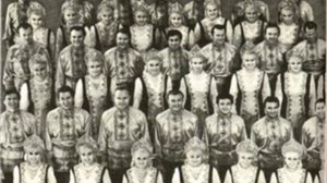 Прокати нас, Петруша, на тракторе  Хор Русской Песни ВР