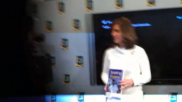 Entrada de Arantxa Sánchez Vicario.MOV смотреть онлайн