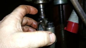 Люфт во втулке шатуна поршневого пальца 2 AZ- FE