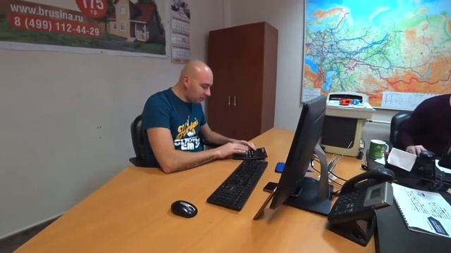 Один день из жизни строительной компании "Брусина" смотреть онлайн