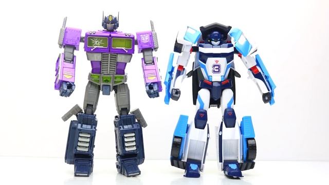 Transformers Optimus Prime vs Ultra Magnus Robot Truck Lego Bank Robbery & Police Car смотреть онлайн