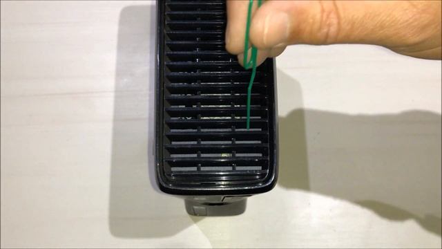 How To Manually Eject a Disc From a Xbox 360 S смотреть онлайн