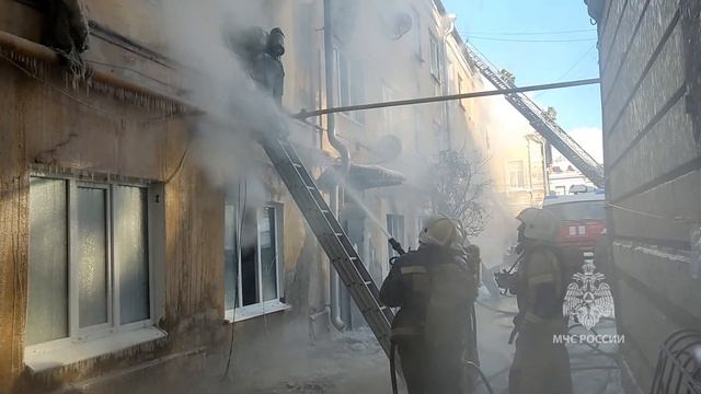 Крупный пожар на ул. Некрасовская в Самаре смотреть онлайн
