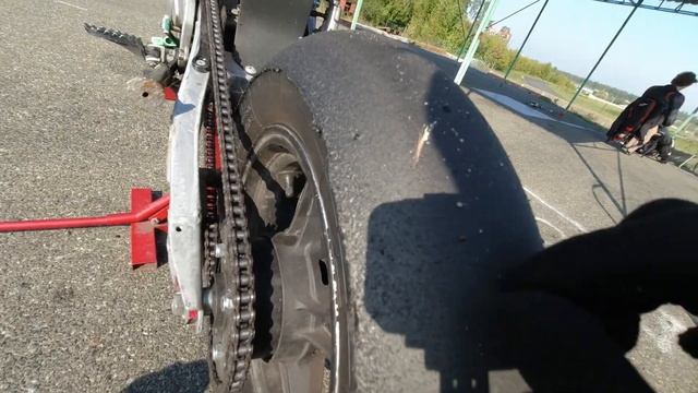 Первый раз на треке. Тренирую новичка на картодроме Чайка смотреть онлайн