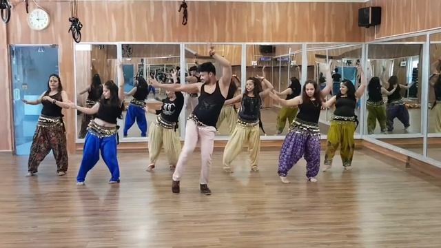 Dalida - Salma Ya Salama - Bally dance by SURESH FITNESS /new Mumbai no.9769557157 смотреть онлайн