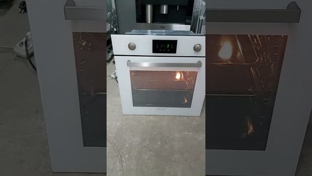 Встраиваемая белая духовка Candy FPE 629/6 из Германии смотреть онлайн