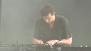 The xx - Intro (Live at Glastonbury 2017)