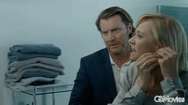 Young Man Is In Love With His 45-year-old Stepmother смотреть онлайн