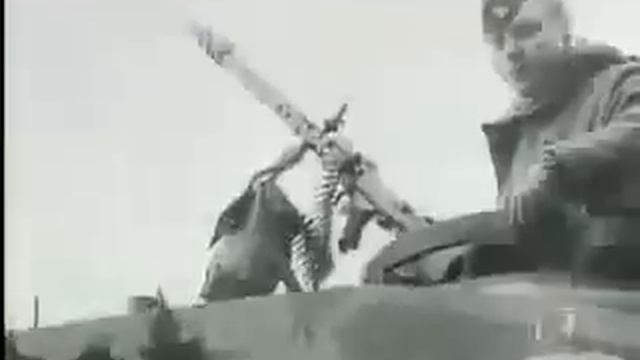 PzKpfw VI King Tiger 2 Ausf B смотреть онлайн