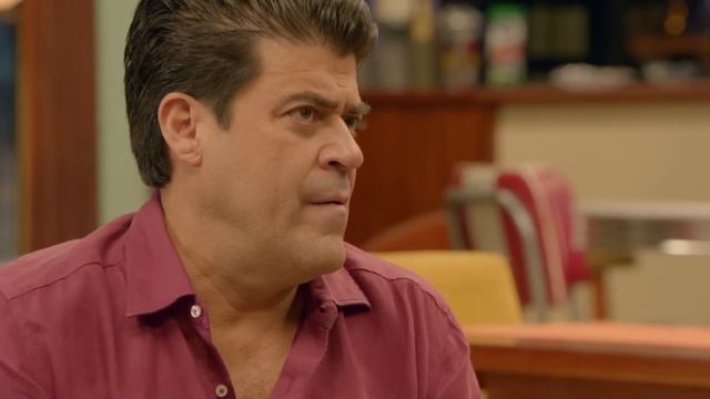 40 y 20 3/4: El nieto de Paco | C10 T8 | Distrito Comedia смотреть онлайн