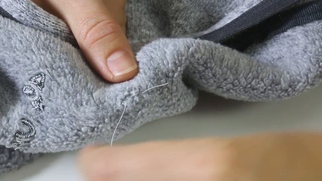 darn a hole in a knitted garment (part 4) | VAUDE смотреть онлайн