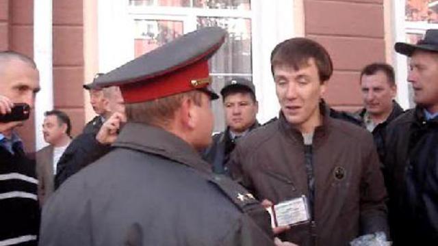 Астраханцы принесли подарки мэру - 2 смотреть онлайн