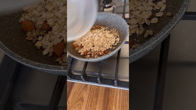 гранола на сковороде