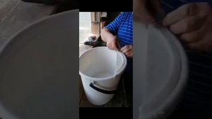 Изготовление ведра для сбора ягод граблями