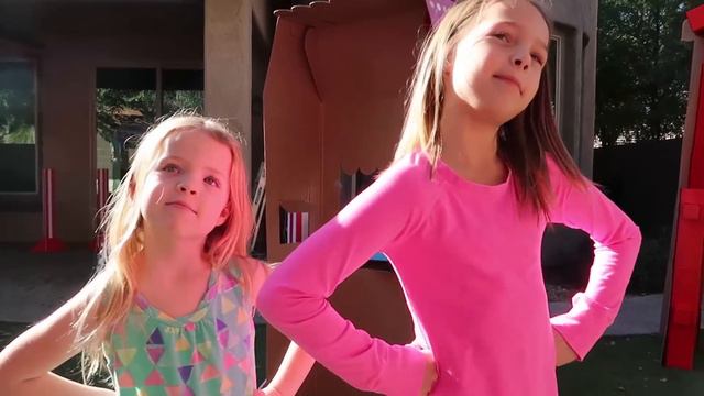 Welcome to the Super Cool Toy Carnival смотреть онлайн