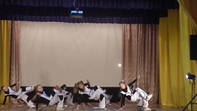 Аквамарин детский танец (children's dance) Переменка (хип хоп) смотреть онлайн