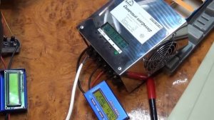 ветрогенератор на 400 ватт 24 вольта и Фотон 50А 100 Вольт МРРТ тестирование  пелинг