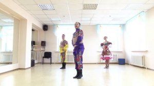 Стильная зарядка в русском народном стиле