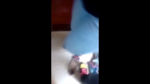 I REACT TO A GIRL GETTING LOCKED INSIDE HER LOCKER! DON'T TRY THIS AT HOME! смотреть онлайн