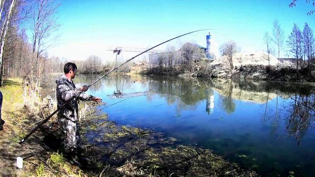 Рыбалка в пруду Рыба проснулась! смотреть онлайн