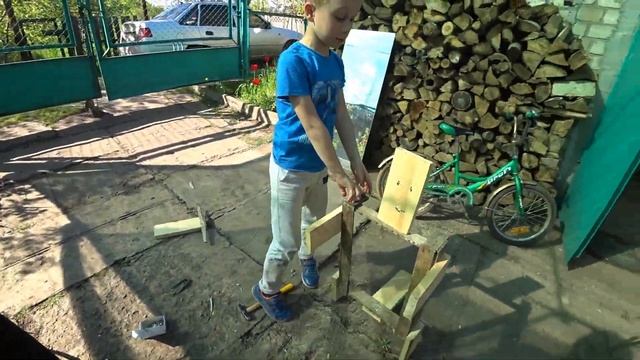 Тройня...Тёма счастлив - Мы справимся! Маринуем грибы на даче смотреть онлайн