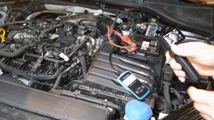 Skoda: Проверка АКБ AGM тестером TOPDON ArtiBatterry101 (2023)