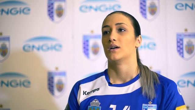 Interviu cu Bianca Bazaliu, jucatoare handbal CSM Bucuresti смотреть онлайн