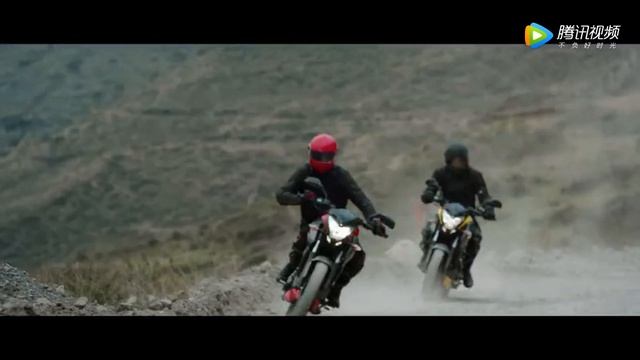 Рекламный ролик мотоцикла BAJAJ PULSAR NS 200 смотреть онлайн