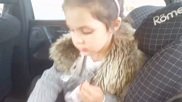 Распаковка игрушек. смотреть онлайн