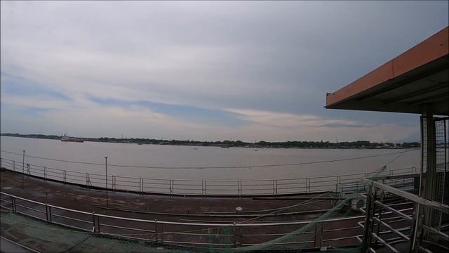 "No boat for you!" - Life Along the Yangon River in Myanmar смотреть онлайн