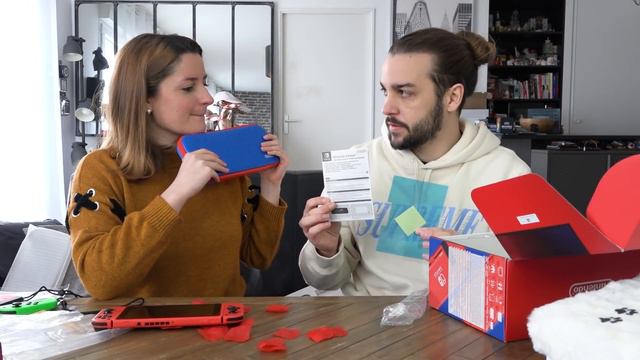 ON A RECU LA NOUVELLE NINTENDO SWITCH COLLECTOR SUPER MARIO 35 ANS ! смотреть онлайн