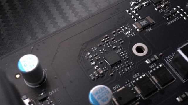 【显卡大对决】GTX1650 Super VS RX580，究竟谁才是新世纪福利战士？（CC字幕） смотреть онлайн