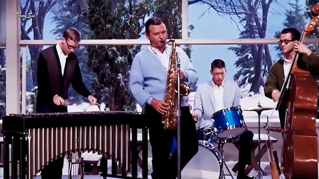 The Girl from Ipanema – Astrud Gilberto & Stan Getz - Lyrics 4K смотреть онлайн