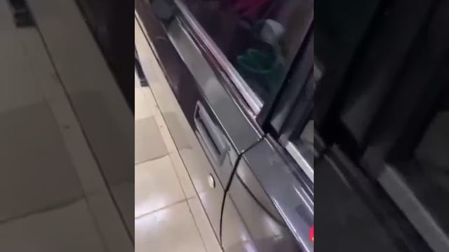 Доводчики дверей 😁 смотреть онлайн