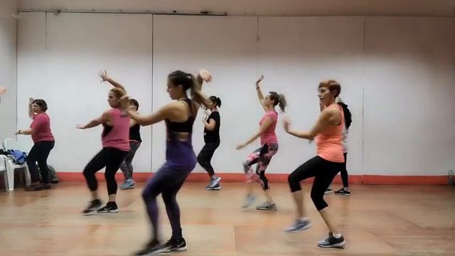 SENORITA "UNITE PER LA RICERCA" Shawn Mendes, Camila Cabello -Version Bachata remix- Zumba Fitness смотреть онлайн