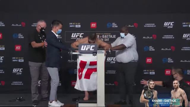 Хабиб Нурмагомедов против Джастина Гейджи Как думаете кто победит смотреть онлайн