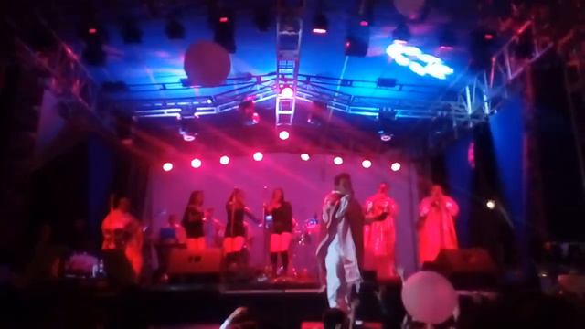 MARIO CELIO Y SUS DIOSES DE LA CUMBIA смотреть онлайн