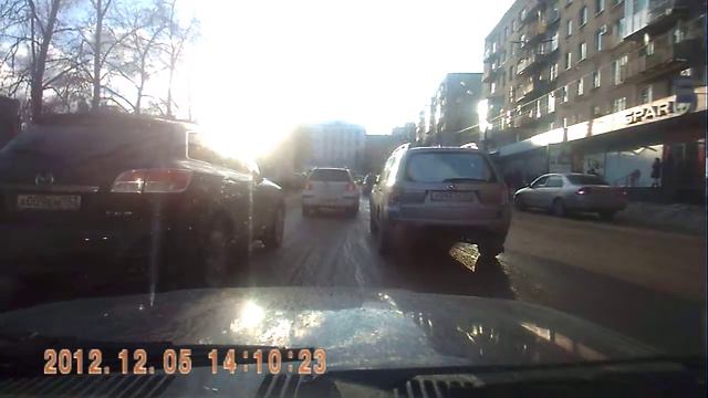 Полицейские создают пробки. ДПС Эвакуатор. 720, 720p смотреть онлайн