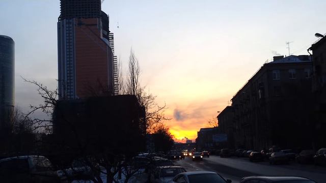 Вечер. Мантулинская улица. Бизнес Центр Москвы. смотреть онлайн