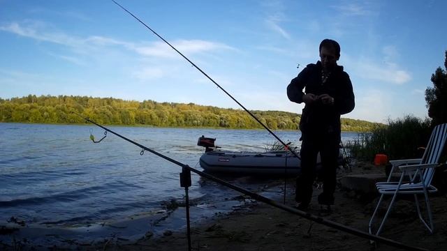 Рыбалка на Оке. Первый троллинг. Щука. Раки. смотреть онлайн