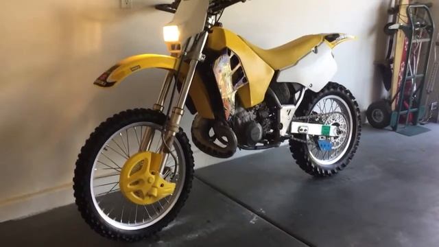 1996 Suzuki RMX 250 смотреть онлайн