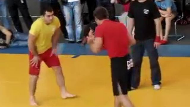 Грепплинг харьков 7.10.11г Штембуляк - Новиков смотреть онлайн