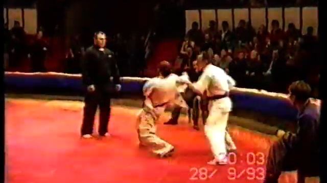 1993-IX(сент)-28 - Пермь - 2-й профессион.турнир "Канку-Профи" по кумитэ среди мужчин до 70 кг - ИФ смотреть онлайн