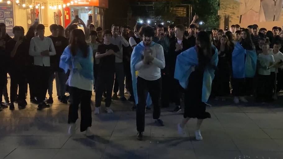 Казахстан Лезгинка ALISHKA 2024 Парни Девушки Танцуют Супер Класс Lezginka Kazaxstan Шымкент Арбат смотреть онлайн