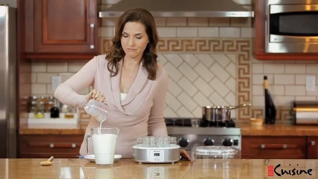 EURO CUISINE (YMX650) - Digital Automatic Yogurt Maker with 7 - 6oz Glass Jars смотреть онлайн