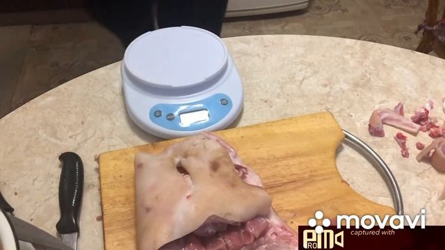 Закуска из свиной голени(рульки)запеченная в духовке.Без отваривания.И чем легче разделать рульку. смотреть онлайн