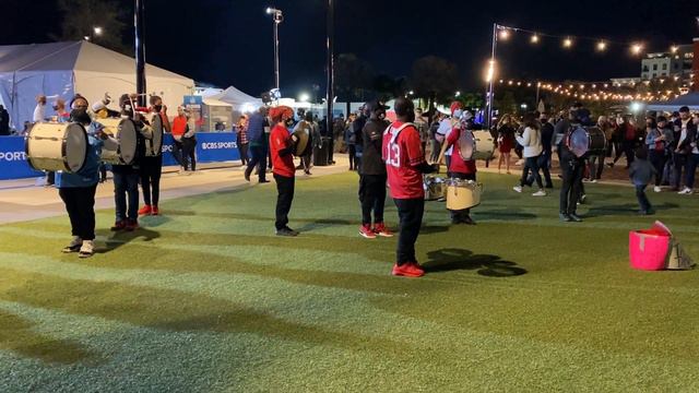 Drum band in Tampa part 2 / Барабанщики в городе Тампа (Флорида) часть 2 смотреть онлайн